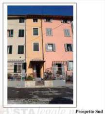 Foto Appartamento in Vendita, pi di 6 Locali, 173 mq (Lucca)
