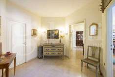 Foto Appartamento in Vendita, pi di 6 Locali, 175 mq (Gubbio)