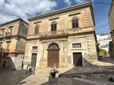 Foto Appartamento in Vendita, pi di 6 Locali, 180 mq (Grottaglie)