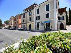 Foto Appartamento in Vendita, pi� di 6 Locali, 2 Camere, 162 mq (ISOL