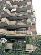 Foto Appartamento in Vendita, pi di 6 Locali, 205 mq (ROMA CASSIA)