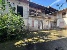 Foto Appartamento in Vendita, pi� di 6 Locali, 227 mq (Santa Maria Ca