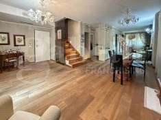 Foto Appartamento in Vendita, pi di 6 Locali, 250 mq (Sesto Fiorenti