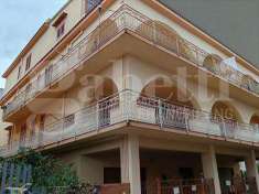 Foto Appartamento in Vendita, pi di 6 Locali, 254 mq (Carini)