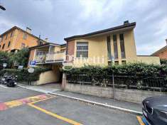 Foto Appartamento in Vendita, pi di 6 Locali, 264 mq (Bologna)