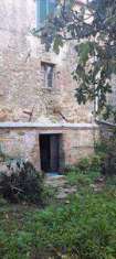 Foto Appartamento in Vendita, pi di 6 Locali, 3 Camere, 192 mq (MAGL