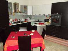 Foto Appartamento in Vendita, pi� di 6 Locali, 3 Camere, 250 mq (MARS