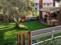 Foto Appartamento in vendita a Aci Castello - 3 locali 78mq
