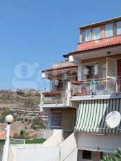 Foto Appartamento in vendita a Aci Castello - 4 locali 120mq