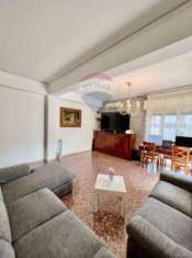 Foto Appartamento in vendita a Aci Castello - 5 locali 126mq