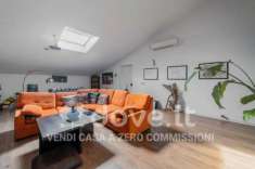 Foto Appartamento in vendita a Aci Catena - 4 locali 170mq
