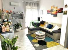 Foto Appartamento in vendita a Aci Catena, Santa Lucia