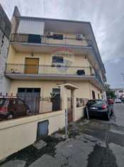Foto Appartamento in vendita a Aci Sant'Antonio - 4 locali 130mq