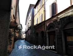 Foto Appartamento in vendita a Acquapendente - 5 locali 142mq
