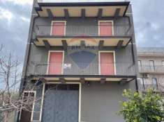 Foto Appartamento in vendita a Adrano