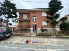 Foto Appartamento in vendita a Alba