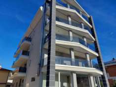 Foto Appartamento in vendita a Alba Adriatica - 3 locali 73mq
