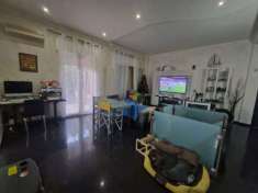 Foto Appartamento in vendita a Albenga - 4 locali 96mq