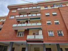 Foto Appartamento in vendita a Ancona - 6 locali 116mq