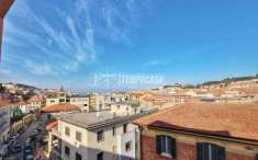 Foto Appartamento in vendita a Ancona