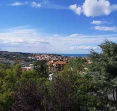 Foto Appartamento in vendita a Ancona
