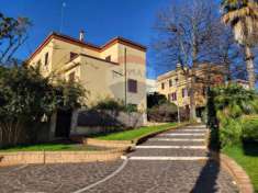 Foto Appartamento in vendita a Anzio - 4 locali 120mq
