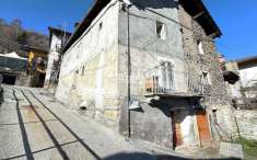 Foto Appartamento in vendita a Aosta