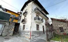 Foto Appartamento in vendita a Aosta