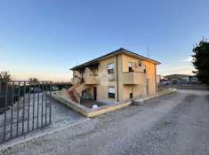 Foto Appartamento in vendita a Aprilia