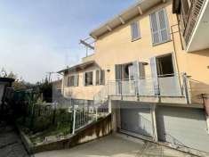 Foto Appartamento in Vendita a Arcore Via Vittorio Veneto