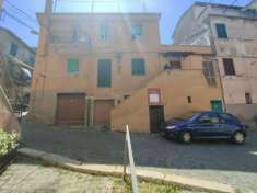 Foto Appartamento in vendita a Ariccia - 3 locali 90mq