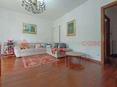 Foto Appartamento in vendita a Arona - 3 locali 114mq