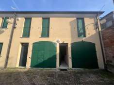 Foto Appartamento in vendita a Arqua' Polesine