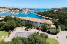 Foto Appartamento in vendita a Arzachena
