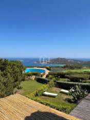 Foto Appartamento in vendita a Arzachena