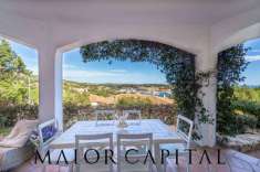 Foto Appartamento in vendita a Arzachena