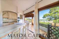 Foto Appartamento in vendita a Arzachena