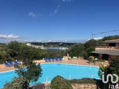 Foto Appartamento in vendita a Arzachena