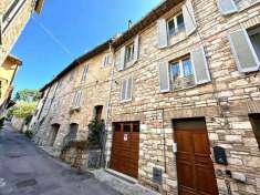 Foto Appartamento in vendita a Assisi