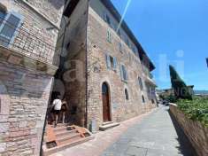 Foto Appartamento in vendita a Assisi