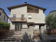 Foto Appartamento in vendita a Assisi