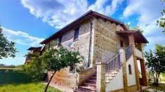 Foto Appartamento in vendita a Assisi