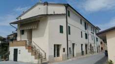 Foto Appartamento in Vendita a Assisi CASTELNUOVO