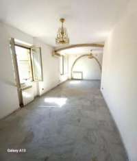 Foto Appartamento in vendita a Avenza - Carrara 63 mq  Rif: 1266115