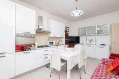 Foto Appartamento in vendita a Baranzate - 3 locali 65mq