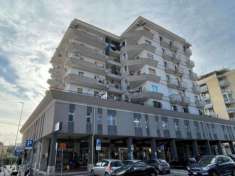 Foto Appartamento in vendita a Bari - 5 locali 145mq