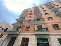 Foto Appartamento in vendita a Bari - 6 locali 182mq