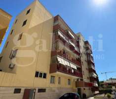 Foto Appartamento in vendita a Bari