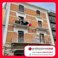Foto Appartamento in Vendita a Bari Via Dante Alighieri