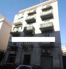 Foto Appartamento in Vendita a Bari Via Luca de Samuele Cagnazzi